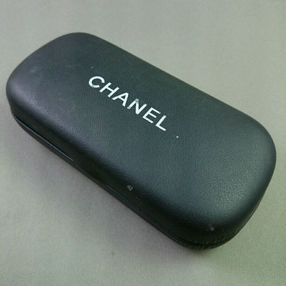 Chanel CC Logo Black Sunglasses 01450 94305 - Picture 9 of 10